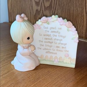 Precious Moments “Serenity Prayer Girl”. 1993